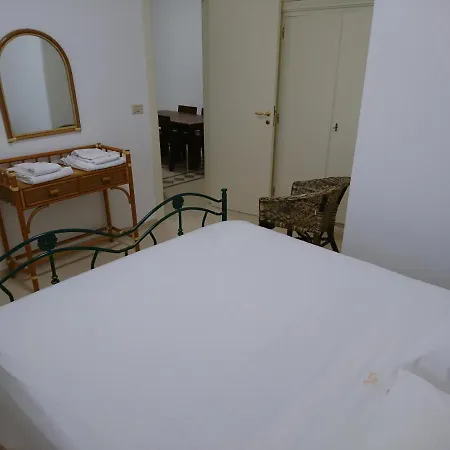 Santu Lia * Vignacastrisi